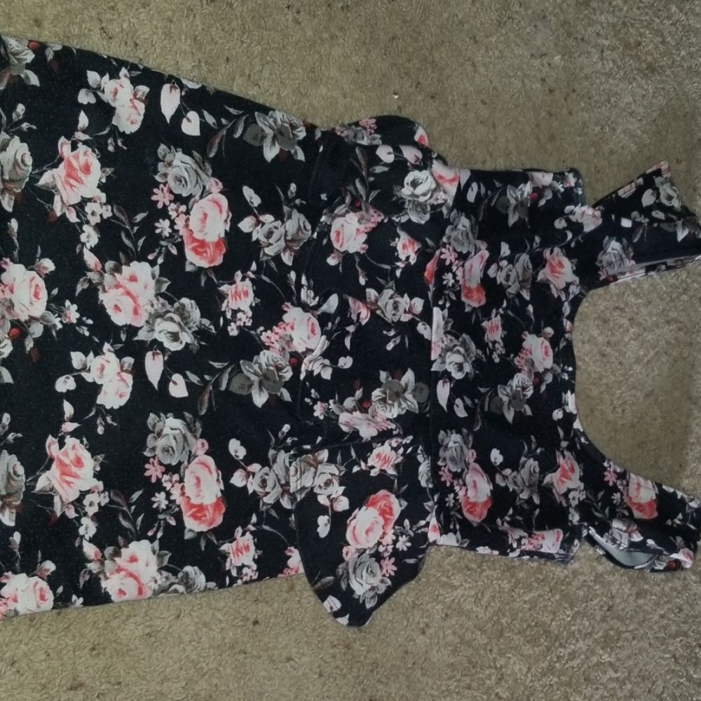 Little flower dress.